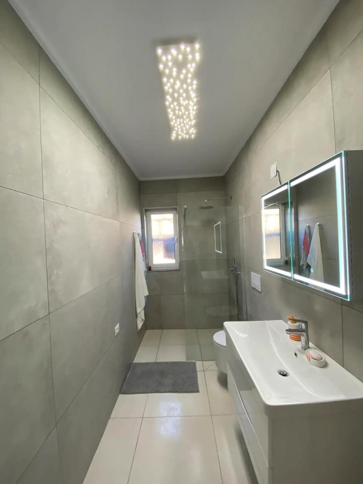 Bright & Cozy Room With Balcony Zhaban Exteriör bild